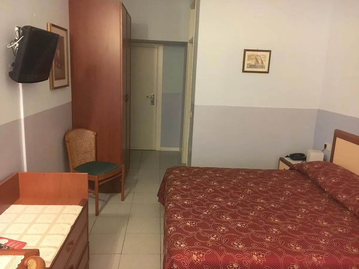 Hotel Le Ginestre 리도디캄파이오레